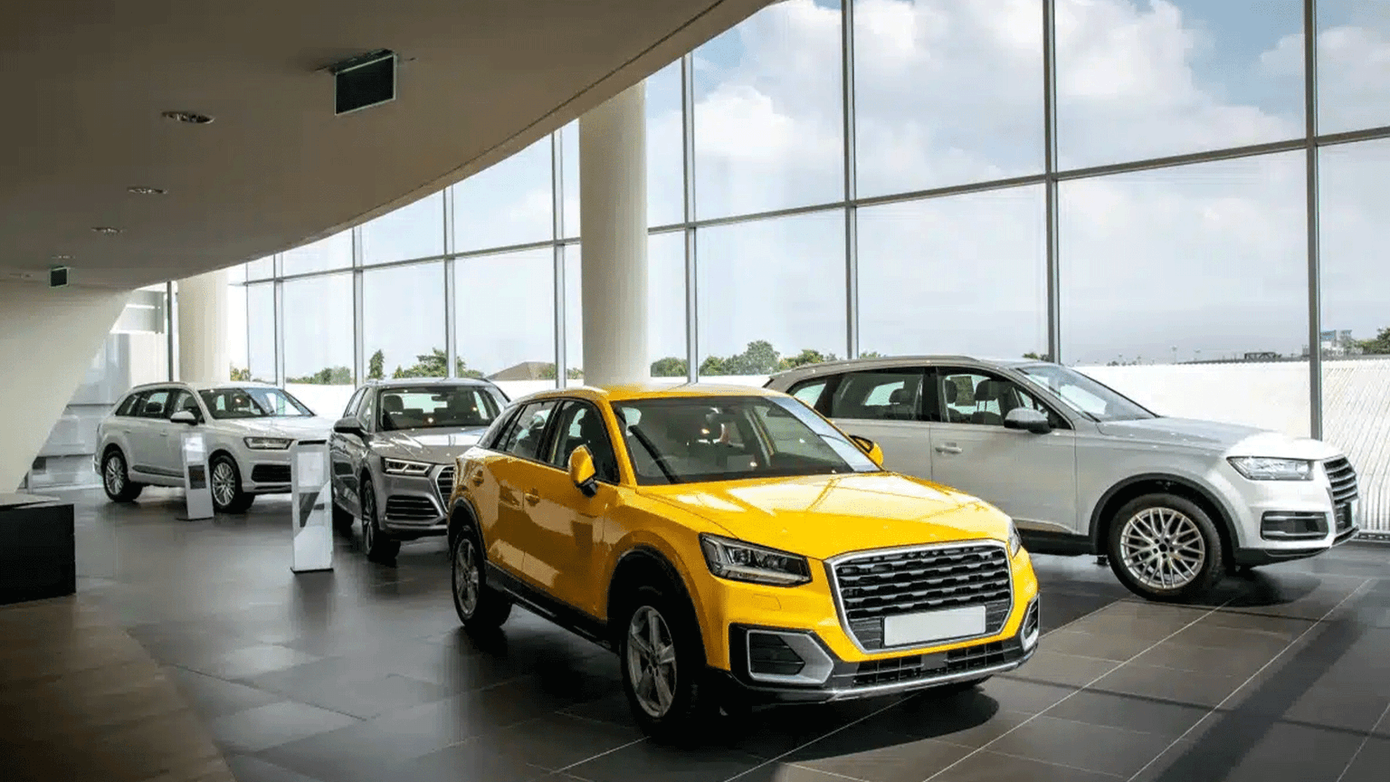 نمای نمونه خودرو برای اجاره